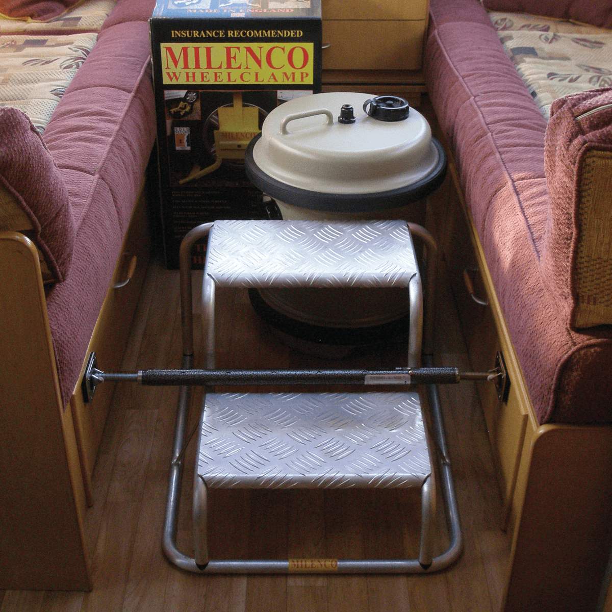 Teleskopstång. Spännvidd: 50 - 91 cm